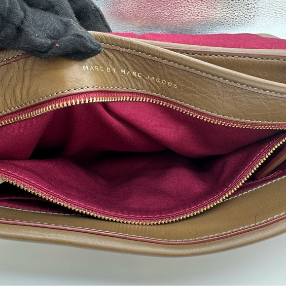 Marc Jacobs Brown Crossbody Bag with Gold Accents | Good Used Condition - Picture 8 of 13